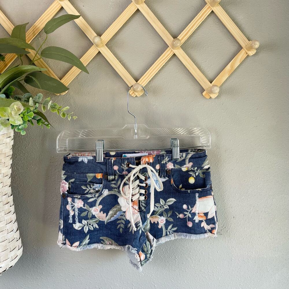 Floral Surf Lace Up Shorts, US Women's 1 Floral Jean Shorts Frayed Hem Casual